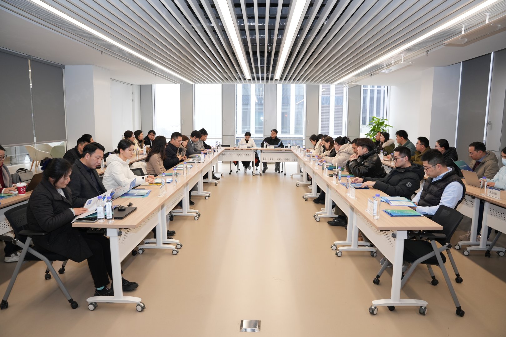 大型科研仪器赋能产业创新 “园企走平台”  萧山区重点企业与省高能级平台双向对接交流会成功举办