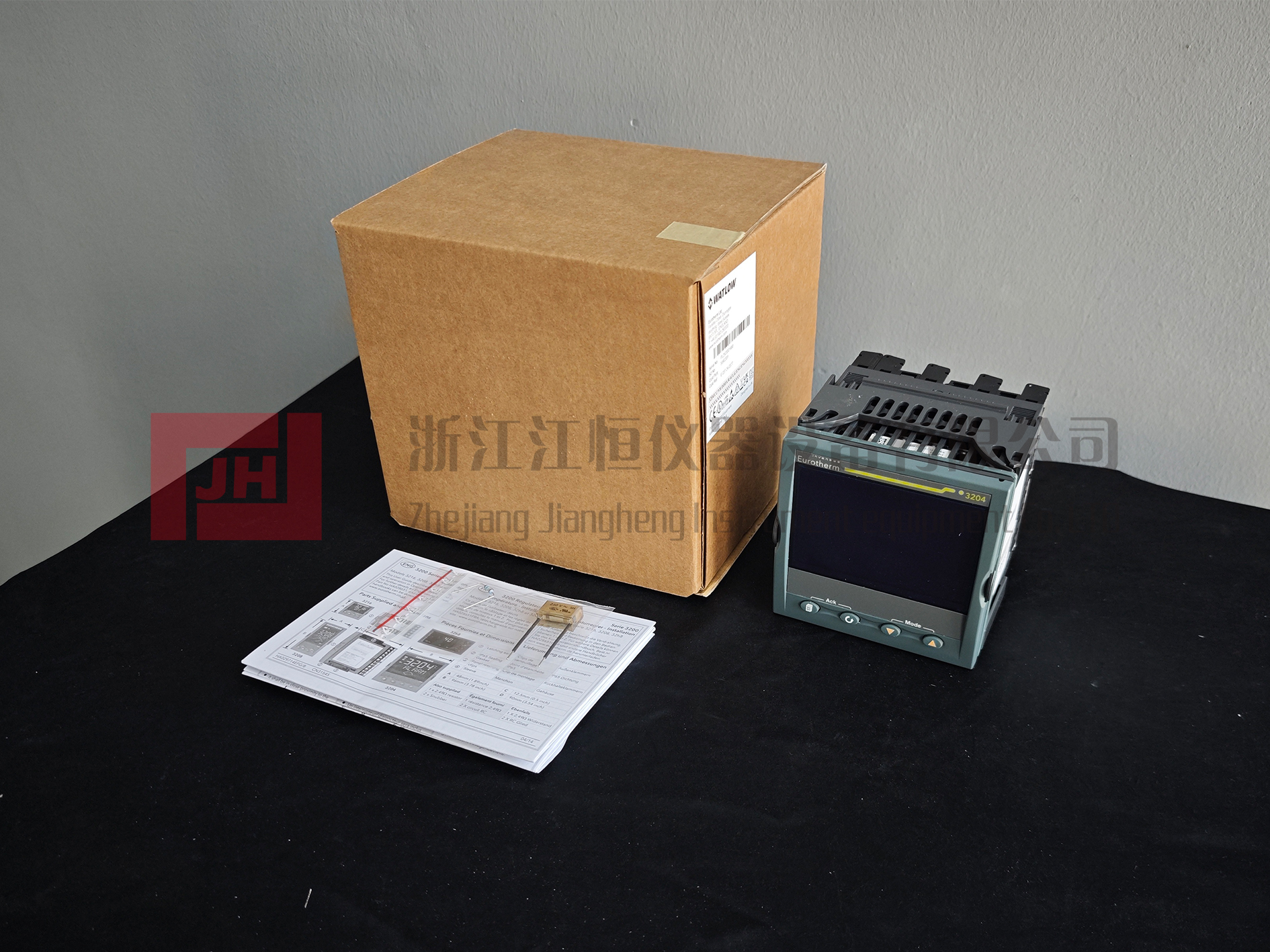 模塊化智能溫控器Eurotherm 3204功能解析與應(yīng)用指南