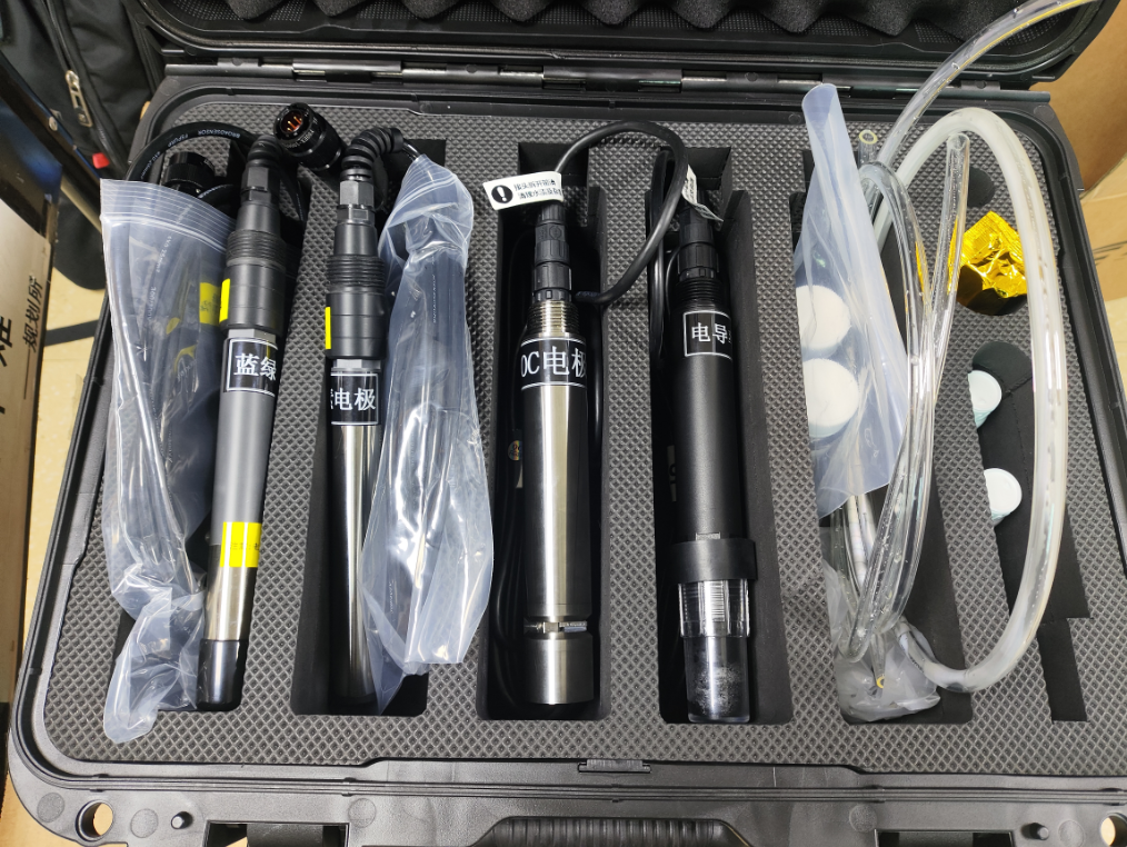 天爾專業服務|科學研究院TE-800pro培訓落地,電導率葉綠素藍綠藻檢測通關