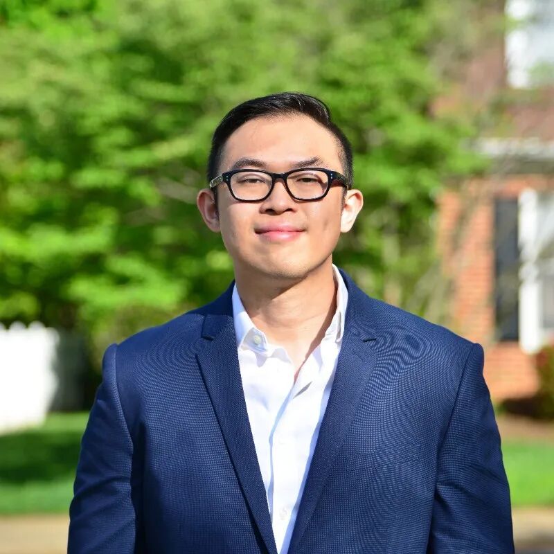 评估单抗中的亚可见颗粒风险:结合QCM-D、机器学习与计算机模拟分析的洞见